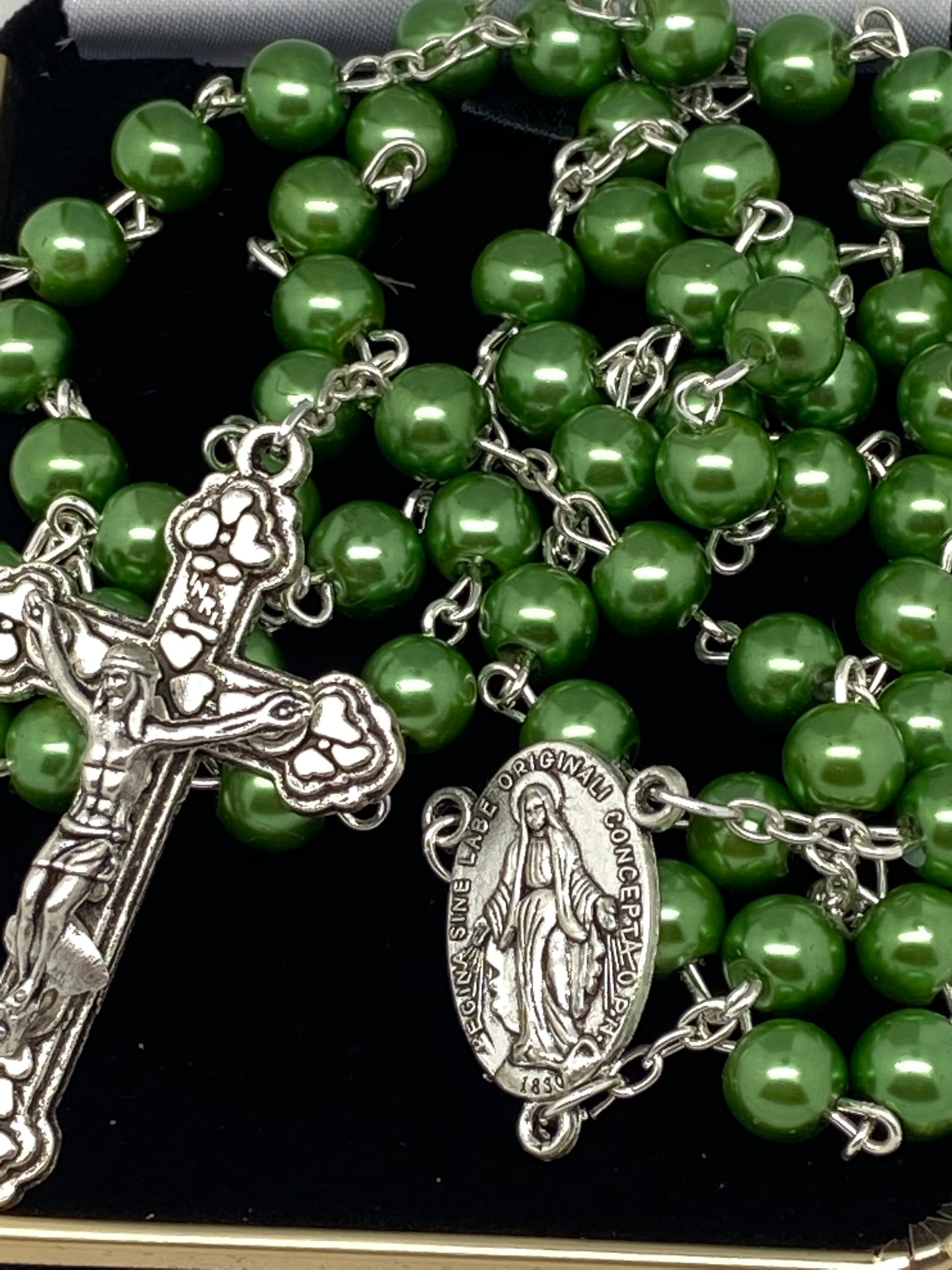 7mm Green Glass Bead Rorary - Unique Catholic Gifts
