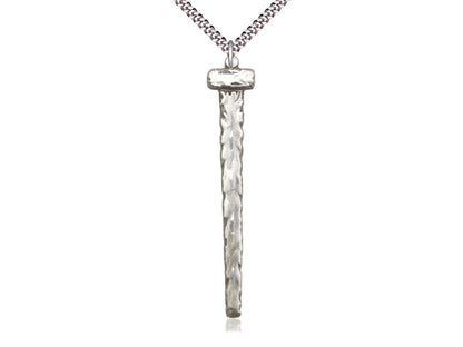 Colgante de uñas de plata esterlina en una cadena de acera pesada de rodio de 24 pulgadas