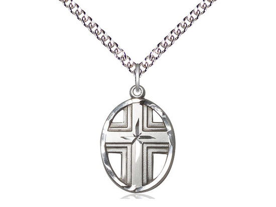 Colgante cruzado de plata esterlina en una cadena de plata esterlina