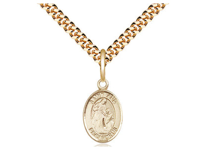 Colgante ST Ann relleno de oro de 14kt en una cadena de acera pesada en una placa de oro de 24 pulgadas.