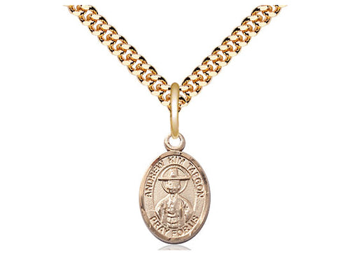 Colgante de ST Andrew Kim Taegon relleno de oro de 14kt en una cadena de acera pesada de placa de oro de 24 pulgadas.