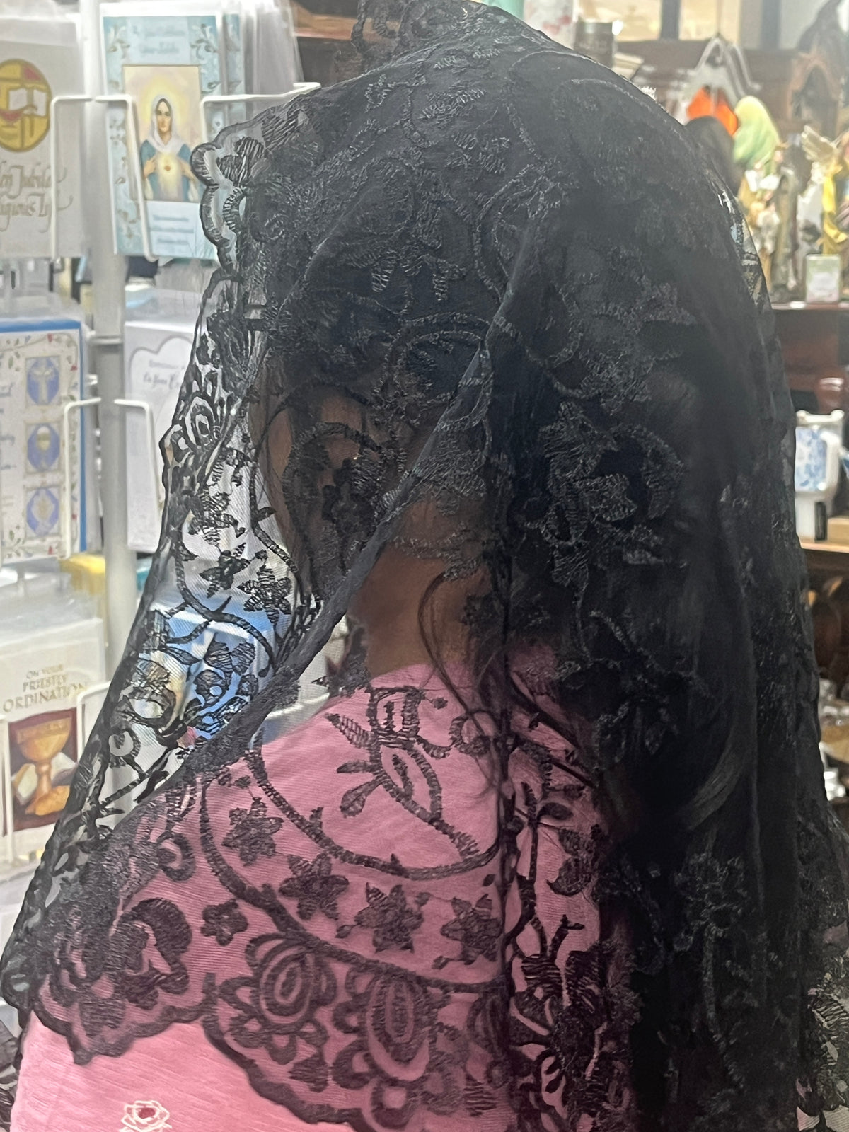 Black Lucia Lace Mantilla Chapel Spanish Veil 51"