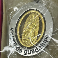 Virgen de Guadalupe llavero de dos tonos - Unique Catholic Gifts