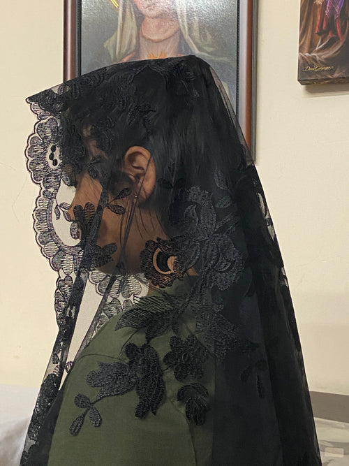Half Circle  Black Lace Mantilla Chapel Spanish Veil 61" - Unique Catholic Gifts