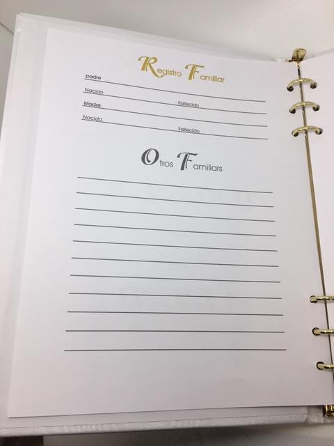 Libro de Registro de Funeral Memorial Blanco con Cruz de Oro en Español - Unique Catholic Gifts