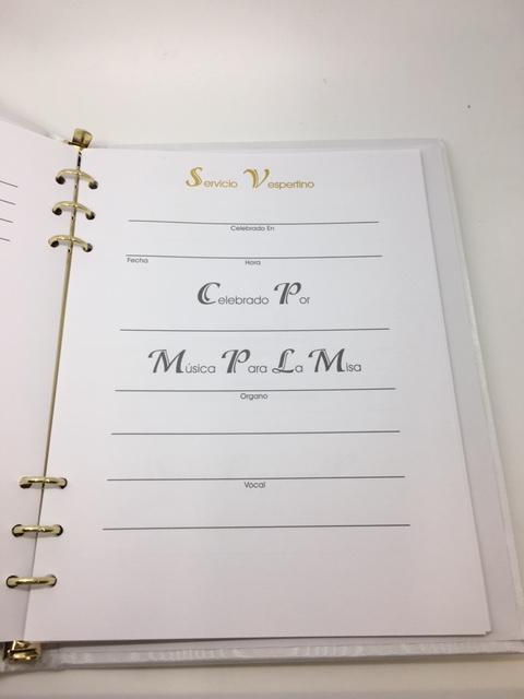 Libro de Registro de Funeral Memorial Blanco con Cruz de Oro en Español - Unique Catholic Gifts