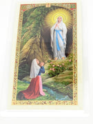 Nuestra Senora de Lourdes Tarjeta Sagrada laminada (Cubierta de Plástico) - Unique Catholic Gifts
