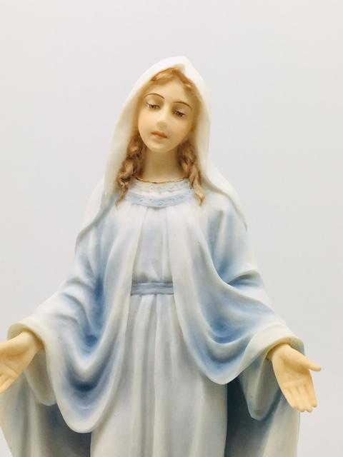 Our Lady of Grace Statue 8 1/4" - Unique Catholic Gifts