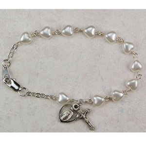 (Br386rm) 6 1/2" White Pearl Heart Brac. - Unique Catholic Gifts