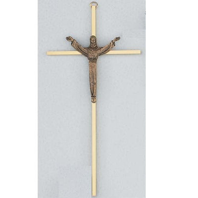 (C510-770g) 10 Brass Risen Crucifix